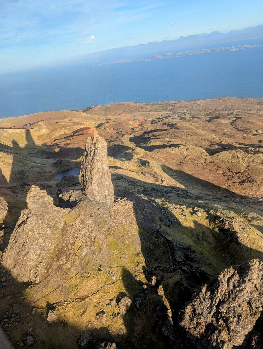 Old man of Storr, Skye basking in the sun today #Skye #OldManofStorr #R151