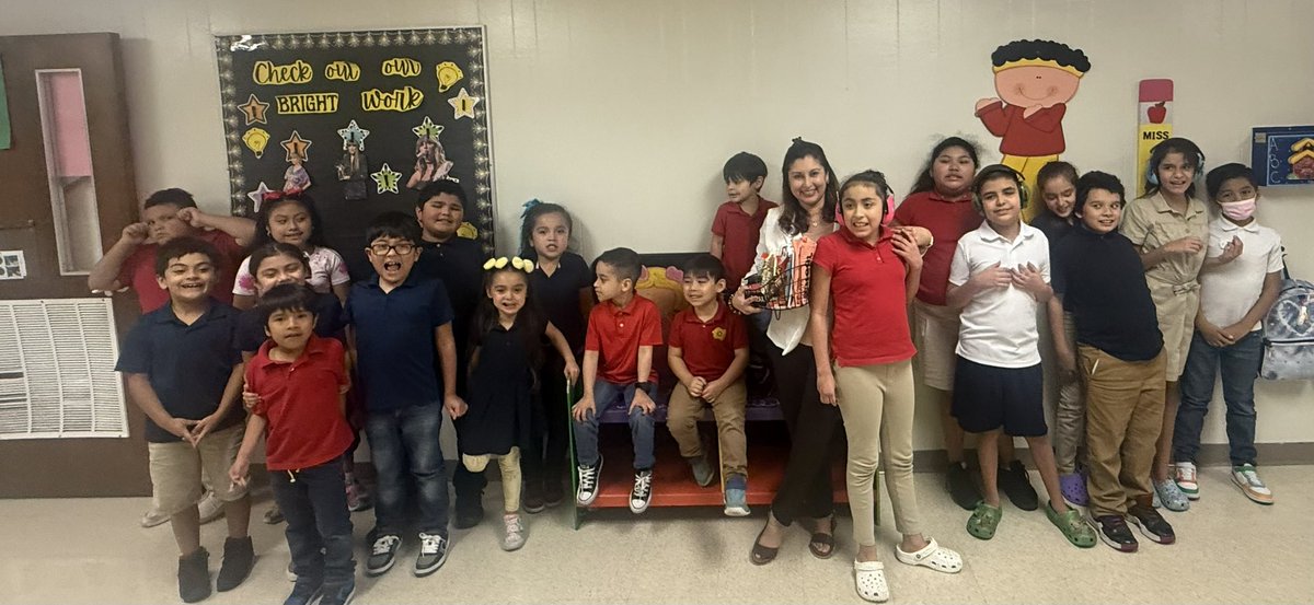 Villareal Elementary tweet media