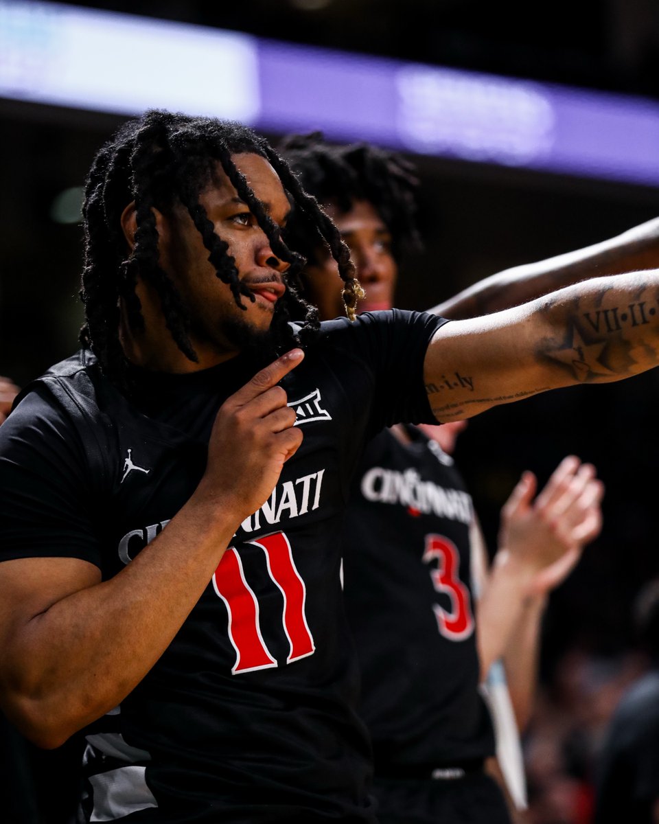 Cincinnati Men’s Hoops (@gobearcatsmbb) on Twitter photo  Cincinnati Men’s Hoops (@gobearcatsmbb) on Twitter photo