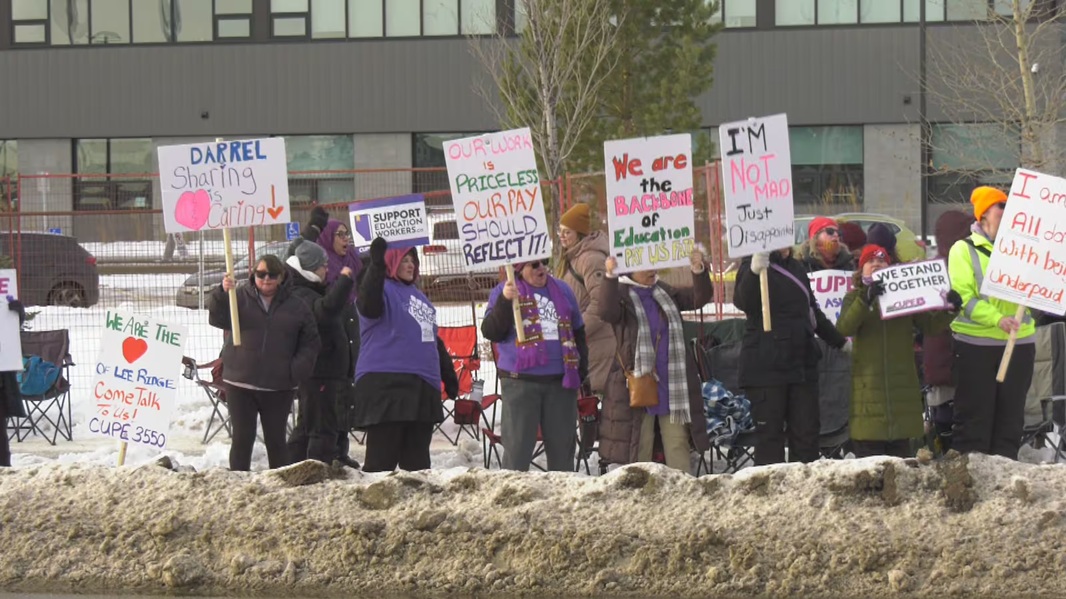 Black Gold, Parkland schools support workers to vote on strikes next - CTV News

ctvnews.ca/edmonton/artic…

#ableg #abed