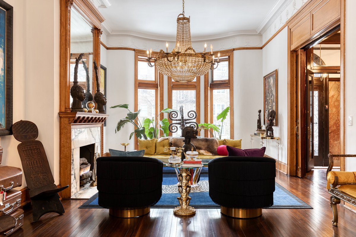 zillowgonewild's tweet photo. HOW about almost 8k sq ft in Baltimore for only $1,250,000?? 

This home was built in 1895  and feels like a steal??? https://t.co/enlc1qqP4P