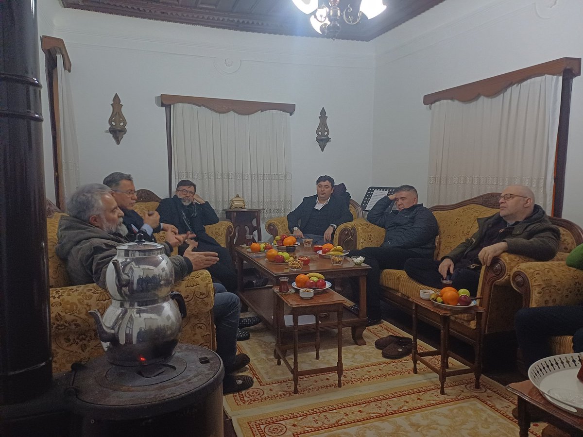 yomed66's tweet photo. Ali Ayçil ve Mustafa Çiftçi bu akşam derneğimizde misafirimizdi. https://t.co/9pcgttvFaw