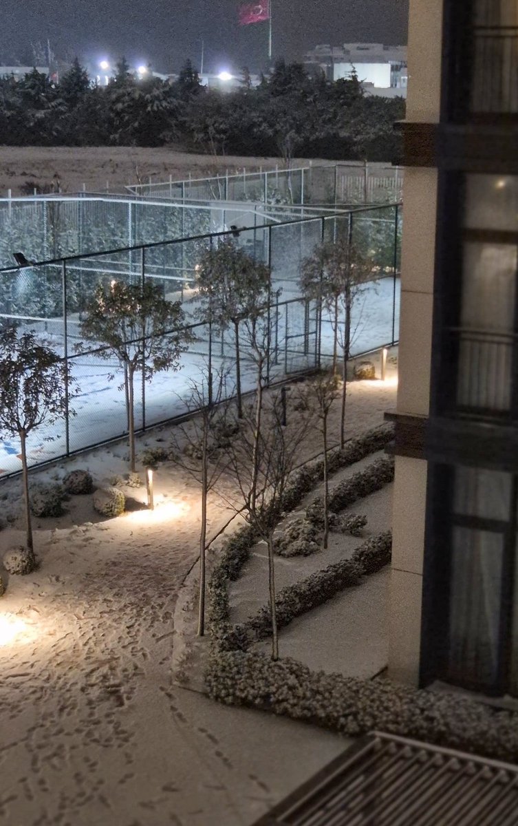 karlı bir gece vakti, istanbul