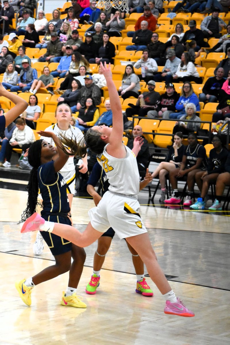 61-29 win over Marked Tree
18 PTS | 7 RBD | 2 AST 
Season is winding down. Hopefully a State appearance to come soon!