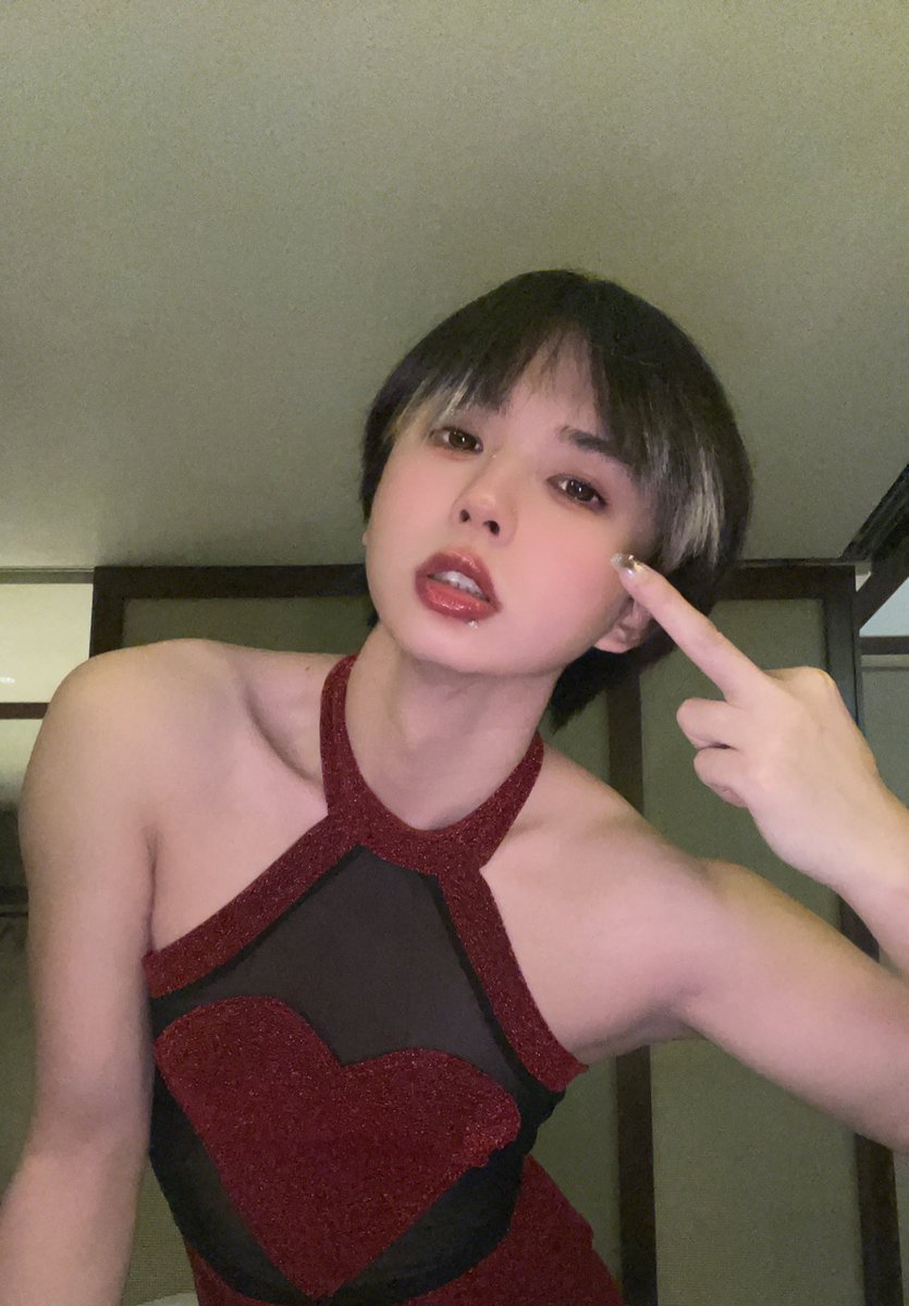 你能憋点尿，在我们做爱的时候假装无法控制尿出来吗？我会因为这件小事高兴很久。 https://t.co/vTn5JWzQqo