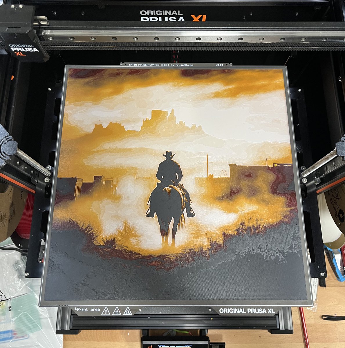 ian_smalley's tweet image. Another large @hueforge printed on the @Prusa3D XL using @esun3dfilament and @Polymaker_3D filament.

i love how simple but effective it is #art #3Dprinting