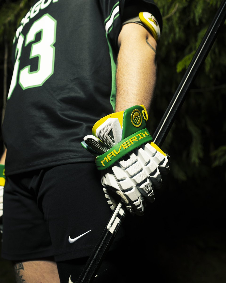UOlacrosse's tweet photo. A closer look at our new black alternate jerseys👀 #GoDucks https://t.co/dPVPEiAv2y