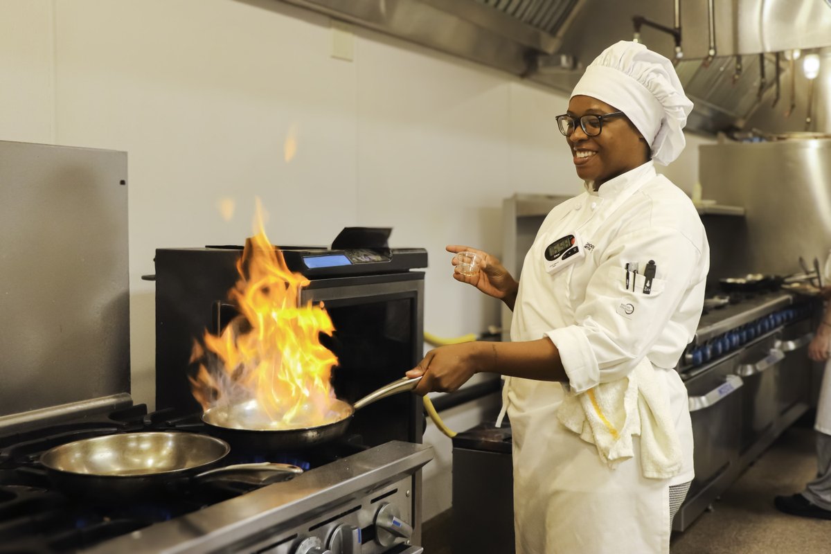 TCSFTW's tweet photo. Step into the kitchen and bring your passion to life! 🍽🔥 At The Culinary School of Fort Worth, you’ll gain hands-on experience in savory dishes, baking &amp; pastry, along with a real-world externship with top industry partners https://t.co/u7PhieS0IR