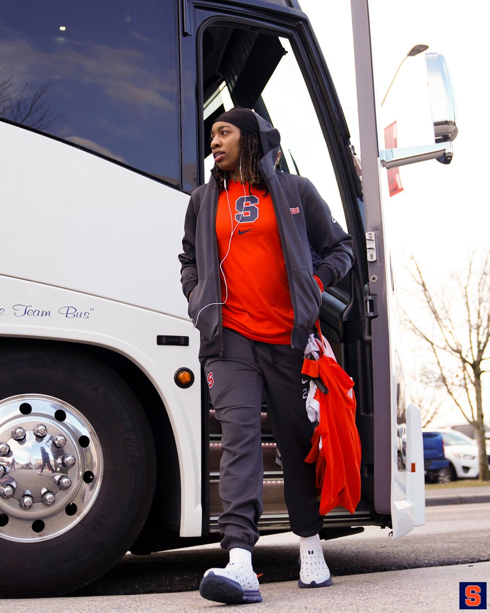 CuseWBB's tweet photo. The Orange have arrived 🍊 https://t.co/SY9ABGHFMn