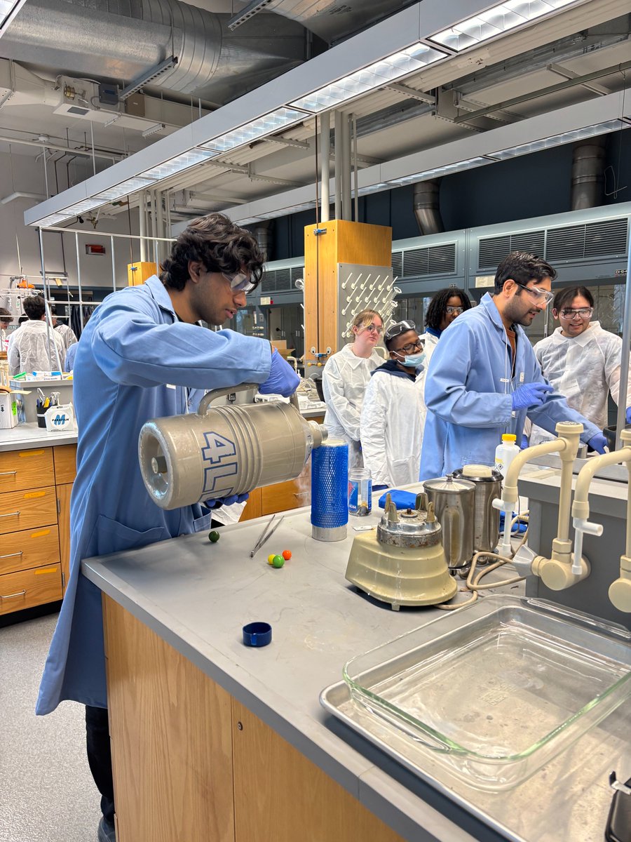 sahadipankr's tweet image. Had an amazing time volunteering for the ASPIRE program in @UMassPSE ! This is my 2nd year, and it's always rewarding to teach and inspire high school students. Excited for more opportunities to engage with the next generation of scholars. @PostdocVoice @CNS_UMass