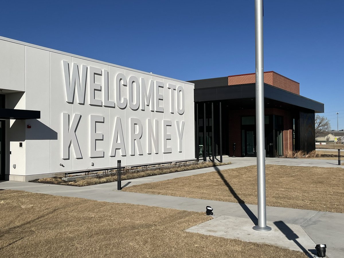 ScottSteinbrook's tweet photo. I literally feel like a tourist in my own town this afternoon with a sneak peek at two incredible new additions to our community with the massive SportsPlex and Visitors Bureau & Chamber building. #CityOfKearney https://t.co/BWMVpqho7I