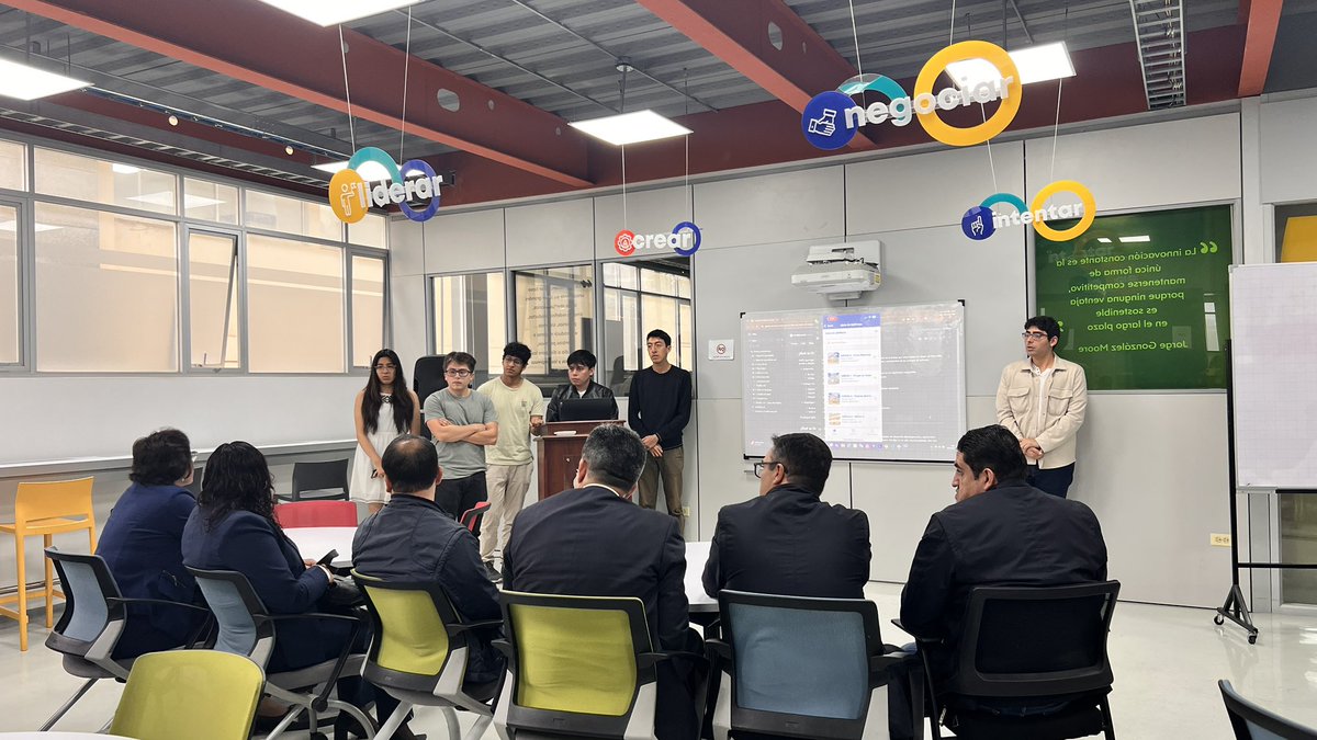 utpl's tweet image. 🚀💻 📢 #RetoEmpresarial | La carrera de #Computación UTPL presenta la propuesta de digitalización de la gestión operativa de la Gerencia de Campus.
💡 Innovación y tecnología para optimizar procesos y mejorar la eficiencia. #SoyUTPL #TransformaciónDigital