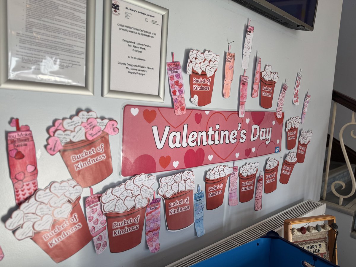 SMCArklow's tweet image. We’re feeling the love here!

Our wellbeing team have been busy with classes over the last number of days setting up a display that includes our ‘Buckets of Kindness’ along with hearts filled with our students dreams, their motivations and their favourite quote.