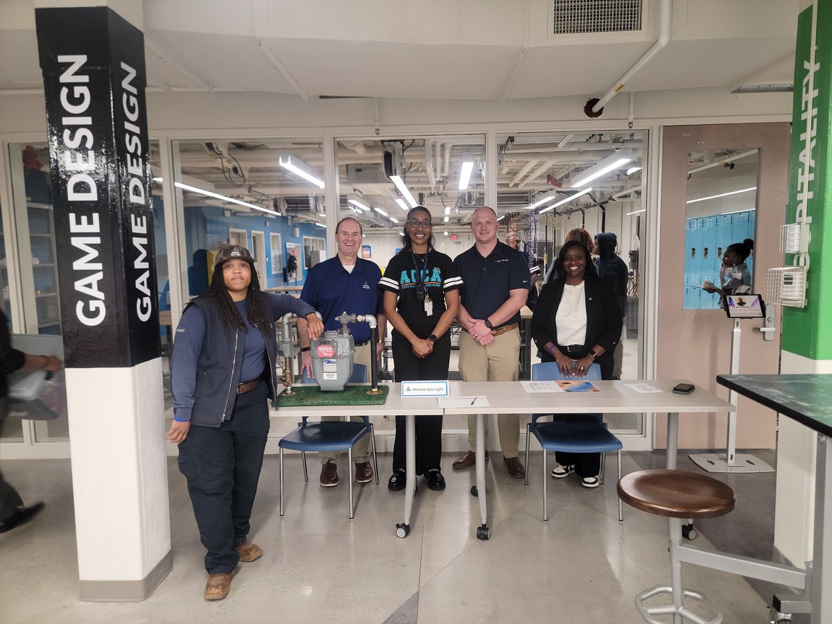 Happening now! <a href="/atlantagaslight/">Atlanta Gas Light</a> participating in <a href="/AtlantaCCAcad/">Atlanta College and Career Academy</a>'s open house to help recruit <a href="/apsupdate/">ATL Public Schools</a> scholars for the Natural Gas Industry!  We appreciate you!