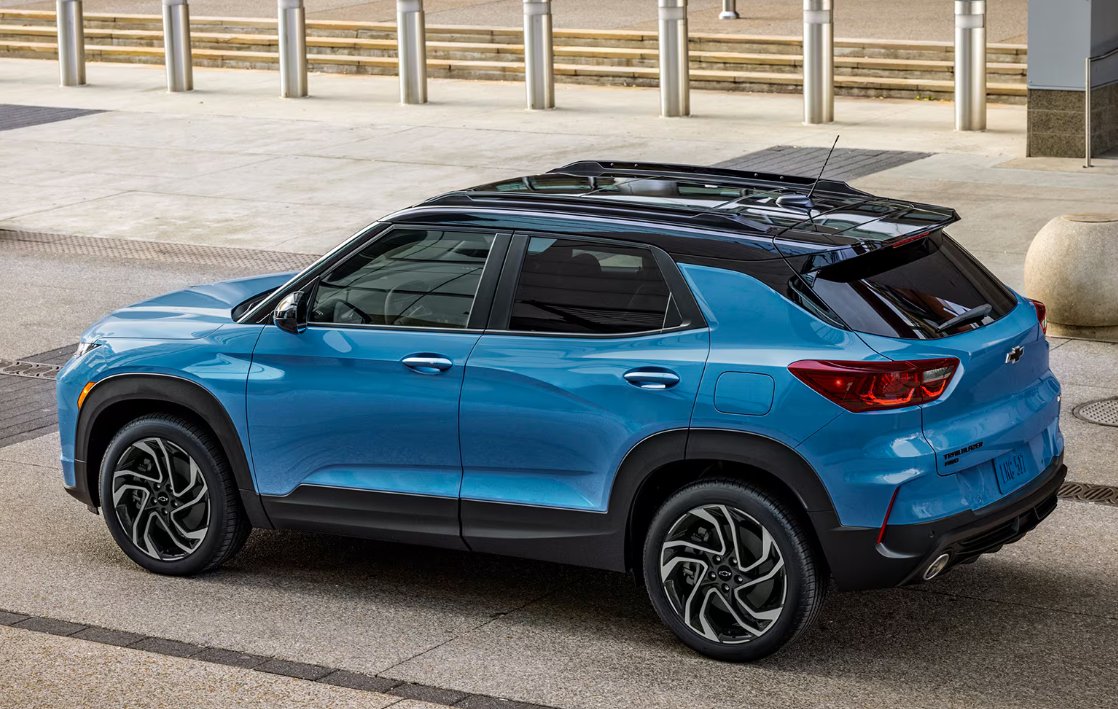 Exploring new paths doesn't mean compromising on fuel economy. 

With the 2025 Chevrolet Trailblazer, you can blaze on with 29/33 MPG city/highway. ⛽ 🚙