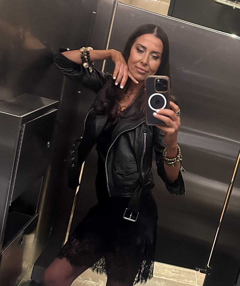 Throwback 🖤
#sociallifemagazine #cover #parkavenue #nyc #hamptons