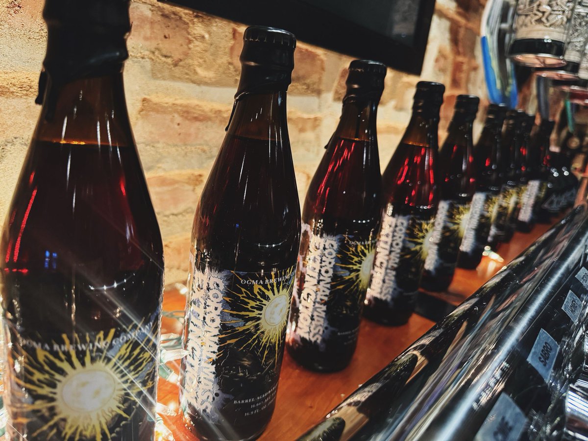 PSA: Coronal Mass Extinction Barrel-Aged Barleywine bottles are still available behind the bar! Ask your bartender to grab one if you’d like to take it home. 💥🖤🍻