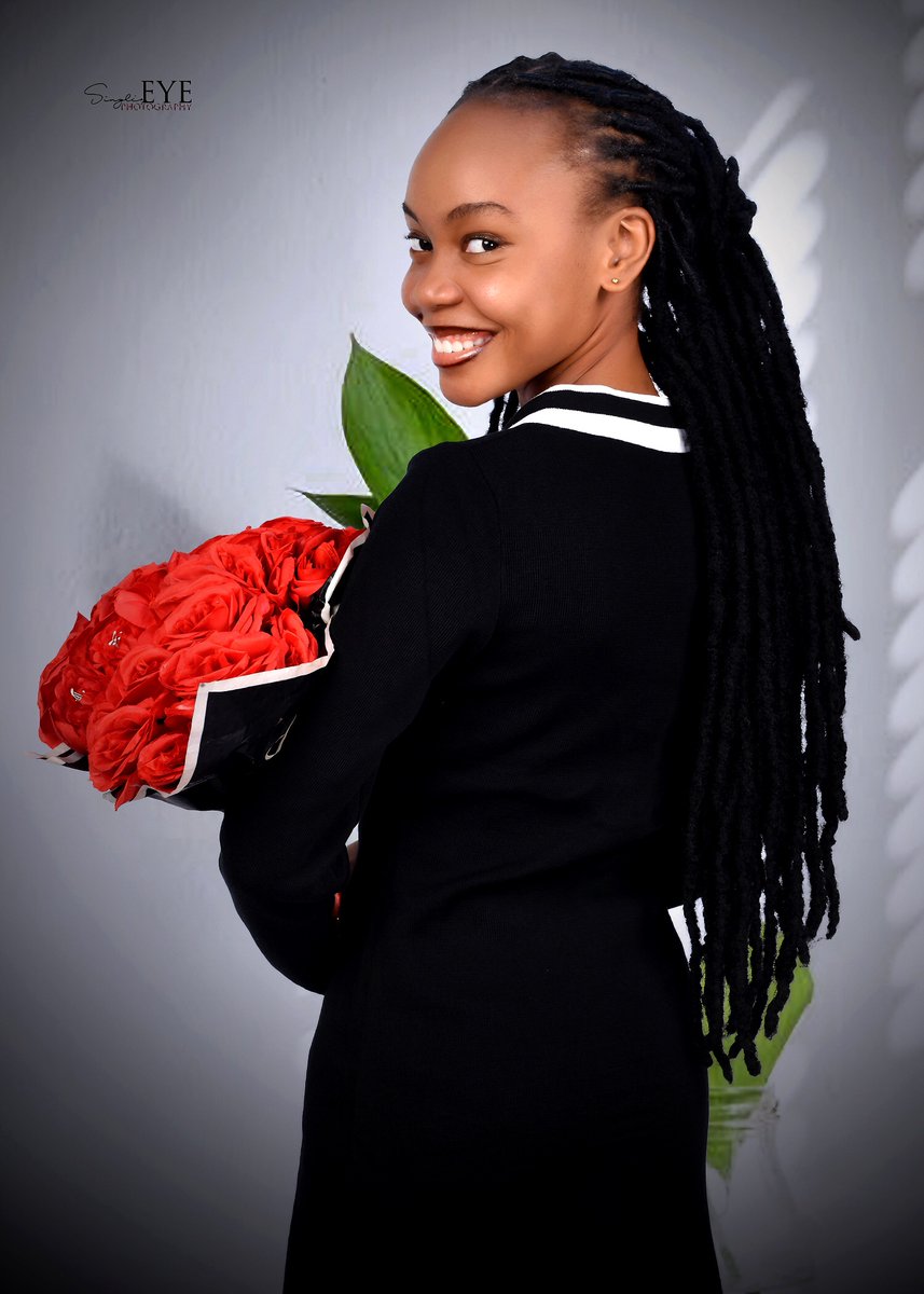 digital_benita's tweet photo. Another 365 days 🥹💞

Today marks another year in my life and by God’s grace and mercy I’m alive and healthy🙏

A lot of things happened this past year, but God saw me through🥹

Now I’ve turned the age most people think I’ve passed😂💞

Happy birthday Benita🎂💞 https://t.co/n2Z5S26lx5