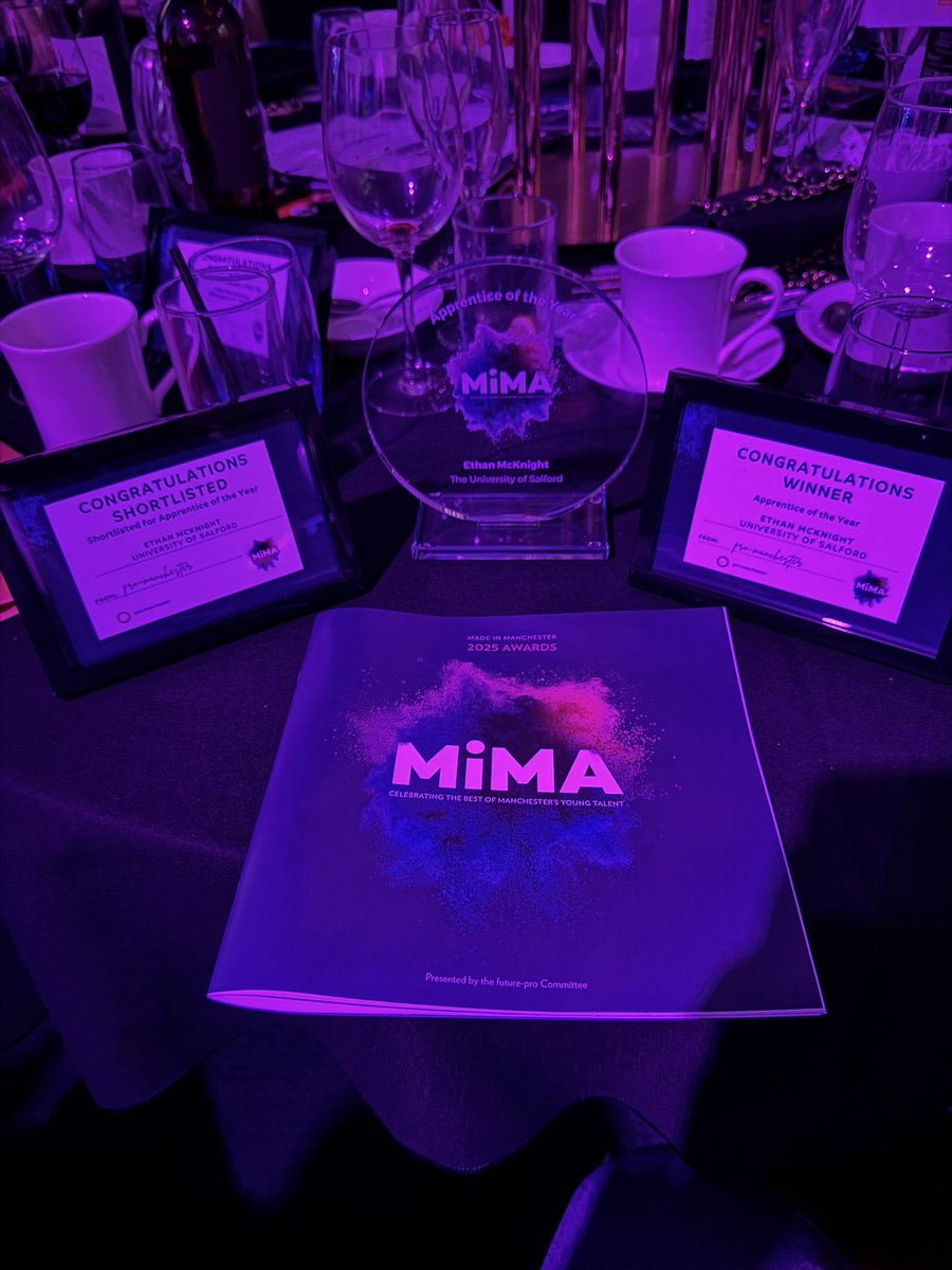 Nursing Associate in Manchester (@nainmanc) on Twitter photo So excited to say I won Apprentice of the Year with @promanchester Made in Manchester Awards 2025! So grateful to all my colleagues and staff who helped me achieve this! <a href="/UniOSalfordTNA/">UoS Nursing Associate Foundation Degree Programme</a> <a href="/UoS_HealthSoc/">UoS Health & Society</a> <a href="/mcrlco/">Manchester Local Care Organisation</a> <a href="/MFTnhs/">MFT NHS</a> So excited to say I won Apprentice of the Year with @promanchester Made in Manchester Awards 2025! So grateful to all my colleagues and staff who helped me achieve this! <a href="/UniOSalfordTNA/">UoS Nursing Associate Foundation Degree Programme</a> <a href="/UoS_HealthSoc/">UoS Health & Society</a> <a href="/mcrlco/">Manchester Local Care Organisation</a> <a href="/MFTnhs/">MFT NHS</a>