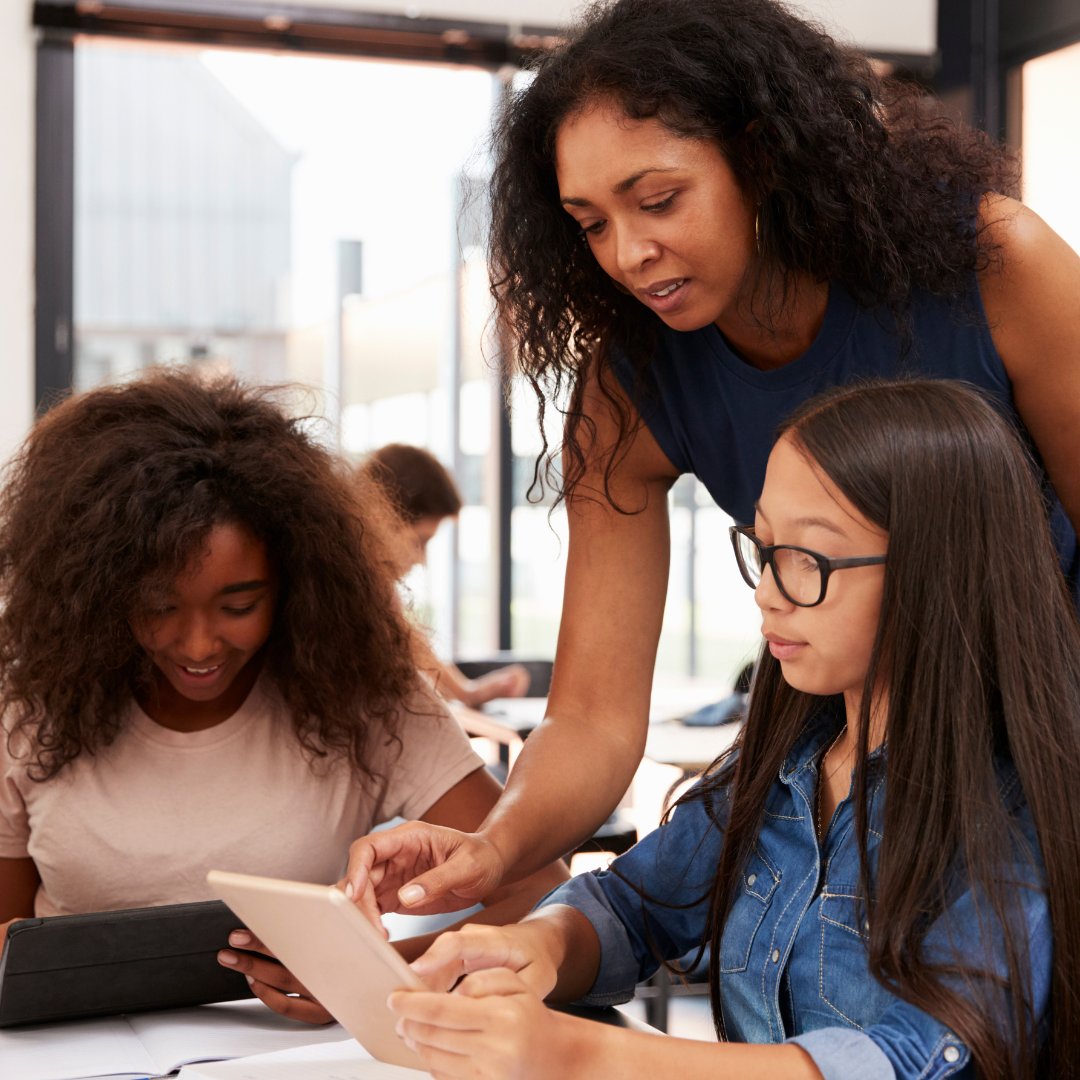 snuforadults's tweet image. Want to become a teacher but don’t have a degree in education? You can still make a difference with SNU’s Alternative Certification program! Start teaching today. #TeachingIsLife #AlternativeCertification #SNU #TeacherShortage

👉 Learn more: hubs.ly/Q032GXY90