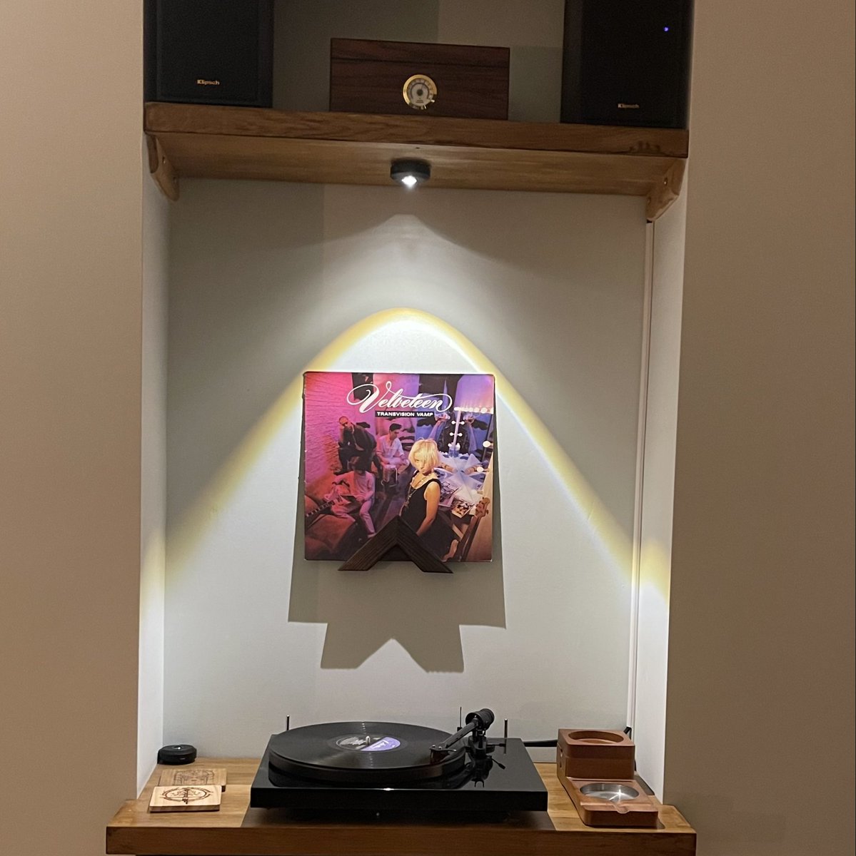 Tonight’s listening <a href="/THEWENDYJAMES/">THE WENDY JAMES</a>