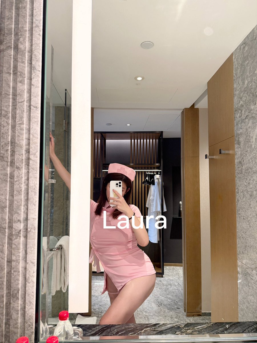 来说说你们想怎么操我老婆？
（私信太多，带照片和介绍来，老婆会定期回复）#南京 #夫妻情侶