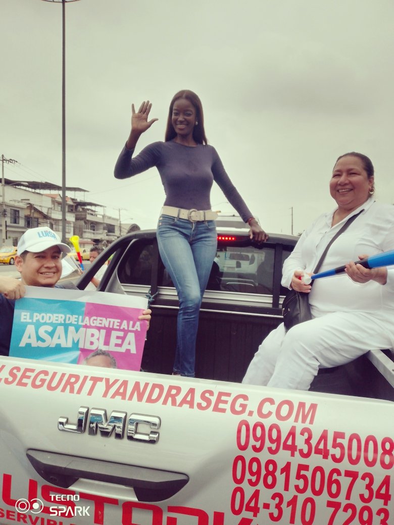 Mca_Alman's tweet photo. Gran cierre de campaña en Guayaquil. Hoy más que nunca la Patria depende de TODOS.
#ElllaEs #LuisaPresidenta
Todo, todito lista 🖐️ @LuisaGonzalezEc @MashiRafael @Rauli_Chavez @RC5Oficial https://t.co/odimq5tlSp