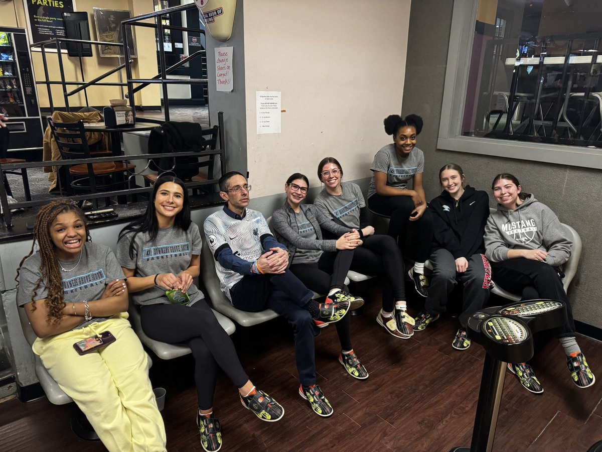 Fun evening with the program! Bowling and Buona!