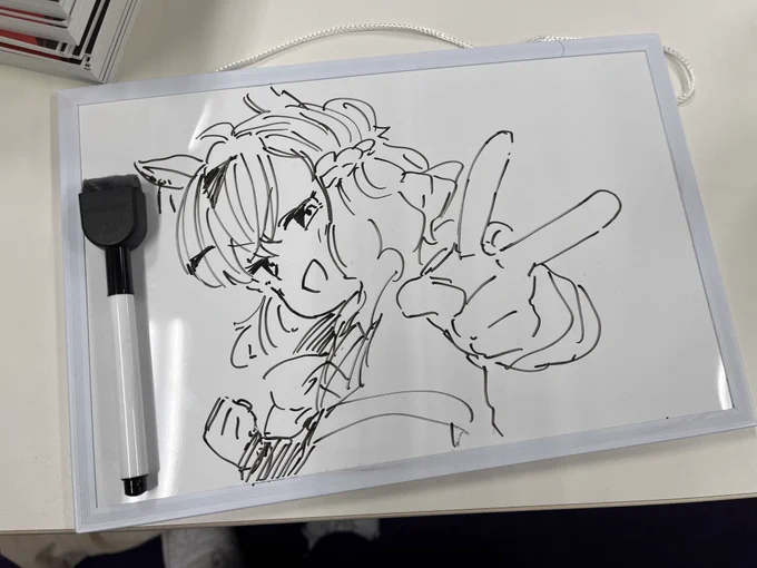 落書きしながら待ってるよ♡ 