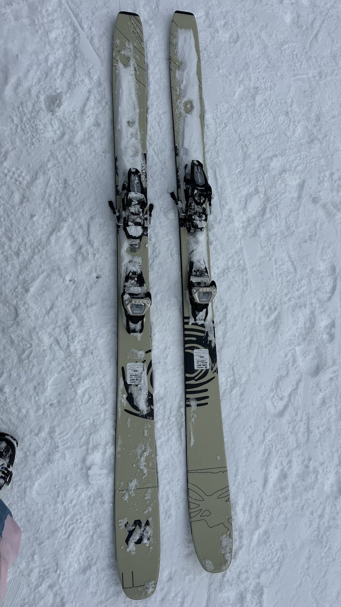 雪J-429 Relsm スキー板 162cm フリースタイル - スキー