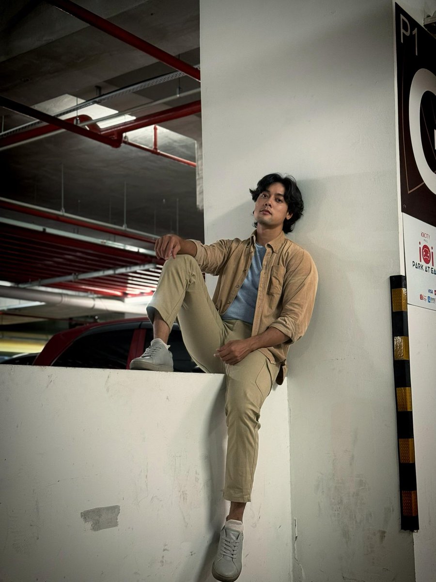 When the good come just take it and when the bad come just leave it 🫱🏻‍🫲🏼 ✨

#ikhramjuhari #itsmeij #ij #lifestyle #lelakisikattengah #WR #💙