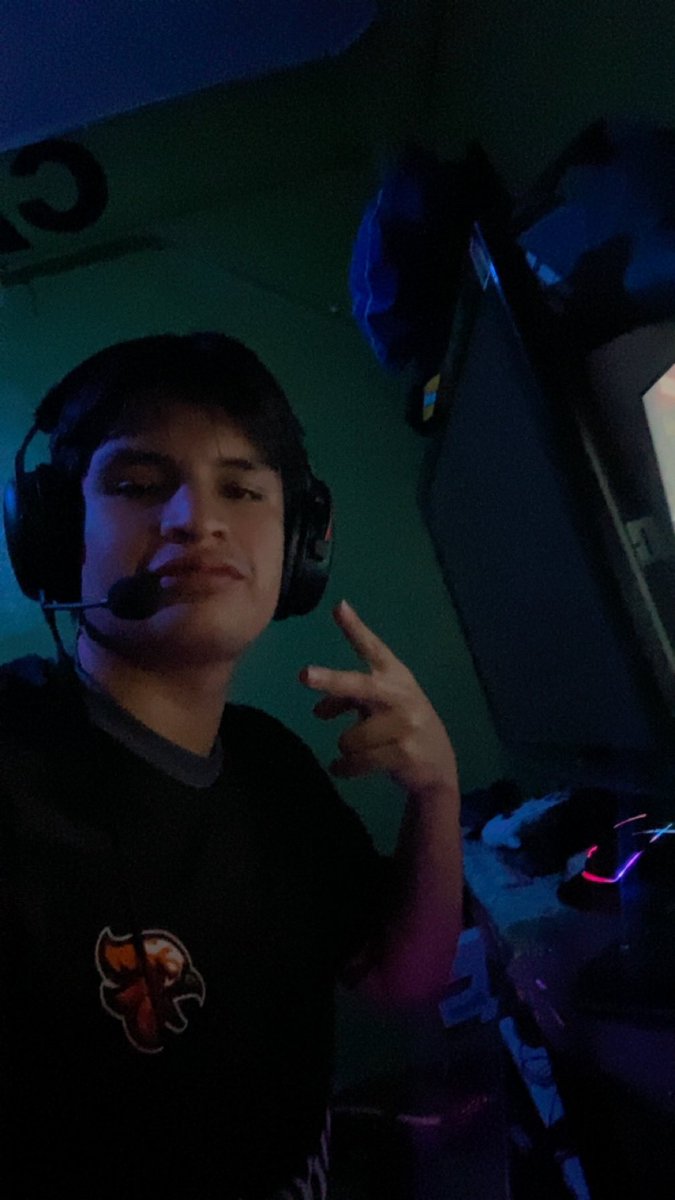 Ya en stream jugando un rato Rocket y después mostrare mis dotes artísticos en un Gartic Phone 

twitch.tv/txt_nills

#streamer #twitch #streamertwitch