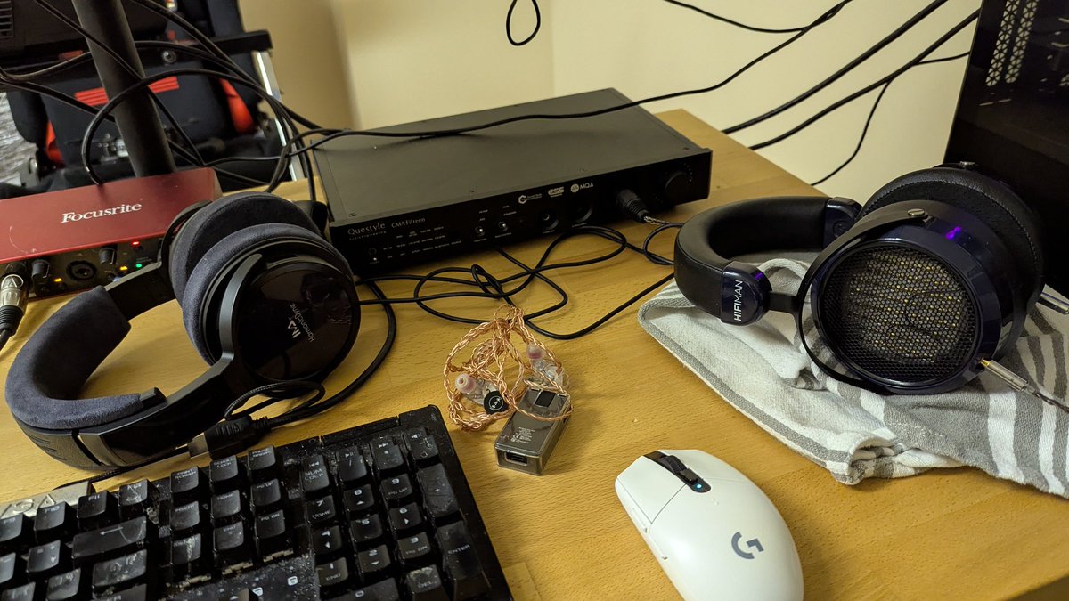 Martin_Brunet's tweet photo. @MattyStudios I'm so glad you remembered I'm addicted to headphones! https://t.co/vpeKacrug4
