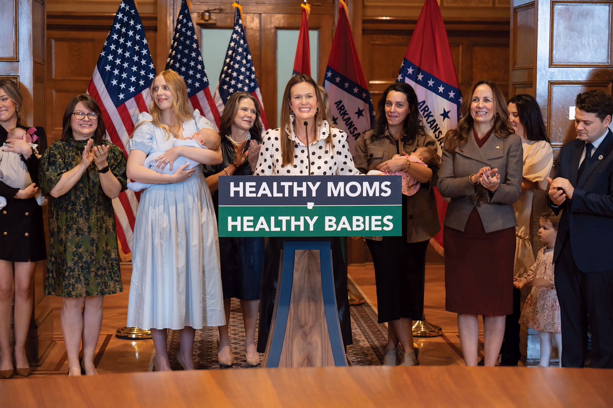 SarahHuckabee's tweet image. Healthy moms mean healthy babies.

Today I announced a $45+ million investment in maternal health and major reforms to improve maternal health in Arkansas. 

This is what a pro family administration looks like!