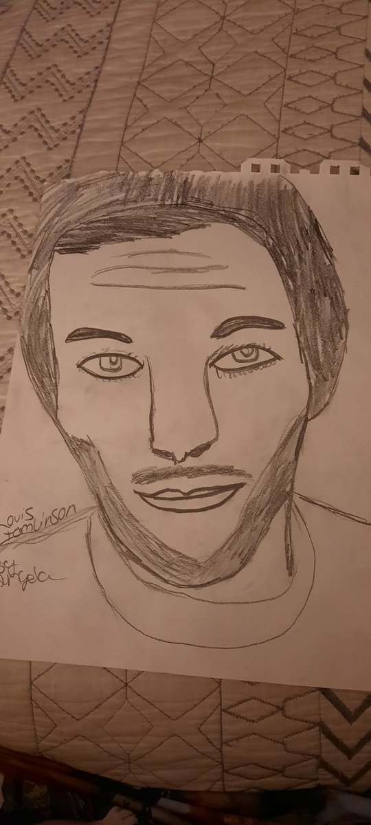 Sweetangela040's tweet photo. Had to share my new draws I did of @Louis_Tomlinson took me a while but had to share these. Hope u like them https://t.co/Z47W0nSfrU