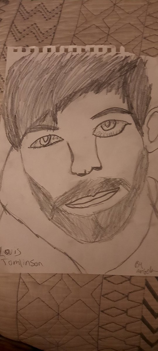 Sweetangela040's tweet photo. Had to share my new draws I did of @Louis_Tomlinson took me a while but had to share these. Hope u like them https://t.co/Z47W0nSfrU