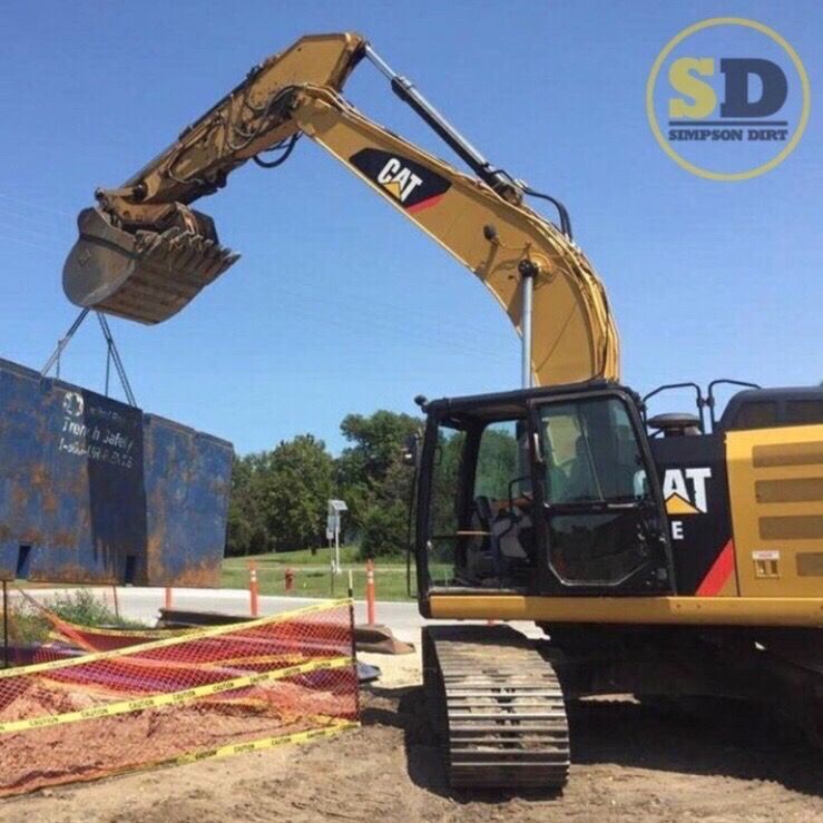 simpsondirt78's tweet photo. We do installation and shoring!

https://t.co/RaH0DJl8Fx 

#heavyequipment #excavator #excavation #excavationcontractor https://t.co/gZM1wXuOFg