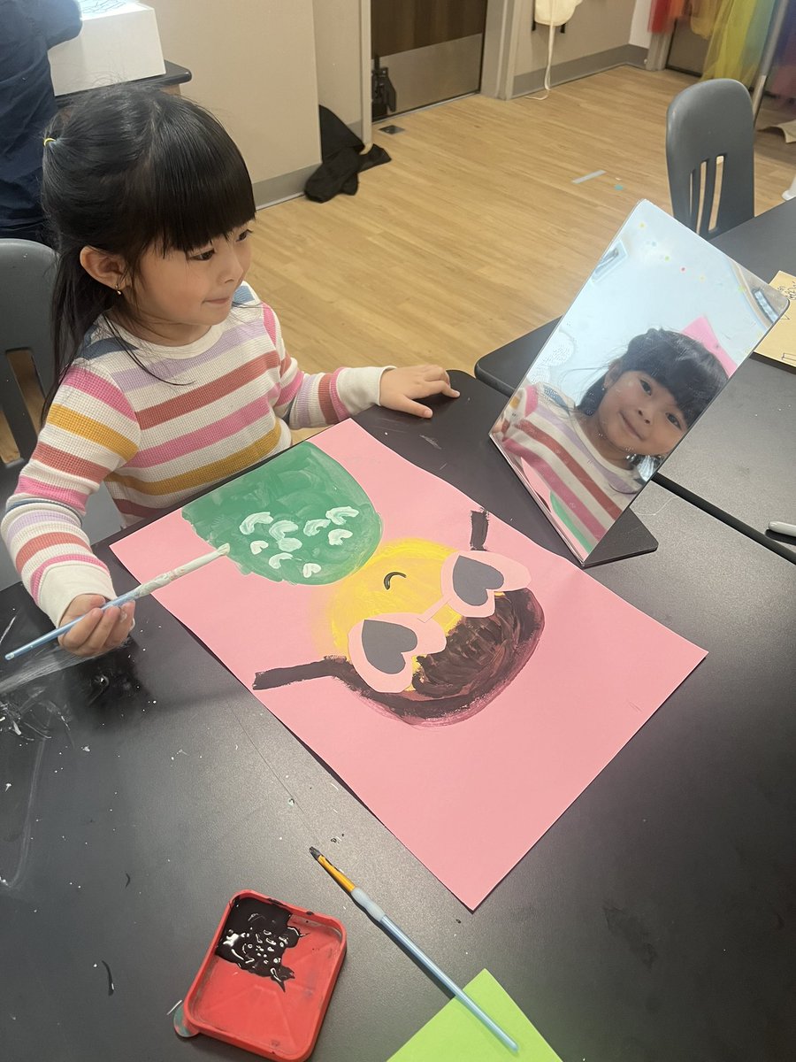 Did you know that self-portraits help children see themselves as artists and individuals? Love seeing all the self-awareness and artistic confidence this week. <a href="/FBISDvisualart/">Fahmi Khan-FBISD Visual Arts</a> #elementaryart #SelfLove #littleartists <a href="/JPE_Panthers/">Patterson Elementary</a>