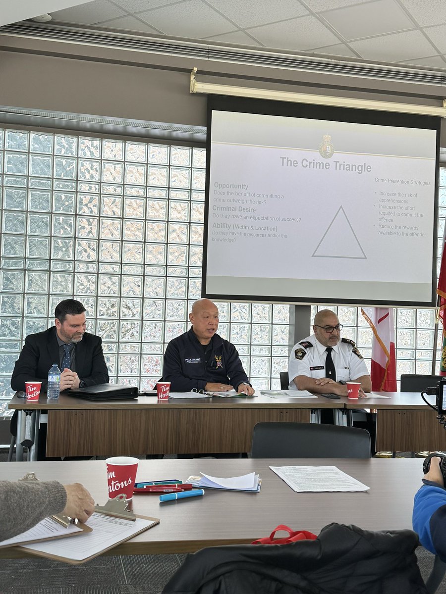 Aaron Madar 馬亞倫 (@aaronmadar) on Twitter photo Thanks <a href="/PaulChiangMU/">Paul Chiang</a> & <a href="/reidmcalpine/">Reid McAlpine</a> for attending the #Markham Town Hall. Good to see the open dialogue about safety and security.
•
#yrp #yorkregionalpolice #yorkregion #neighbourhoodwatch #aaronmadar #unionville #markhamunionville #ontario #canada #cdnpoli #onpoli #mkmpoli Thanks <a href="/PaulChiangMU/">Paul Chiang</a> & <a href="/reidmcalpine/">Reid McAlpine</a> for attending the #Markham Town Hall. Good to see the open dialogue about safety and security.
•
#yrp #yorkregionalpolice #yorkregion #neighbourhoodwatch #aaronmadar #unionville #markhamunionville #ontario #canada #cdnpoli #onpoli #mkmpoli