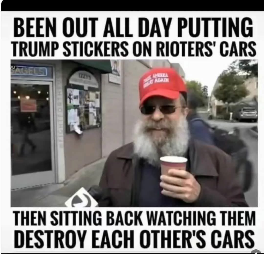 Amer1can_Barbie's tweet photo. Not all heroes wear capes https://t.co/CDibftykEz