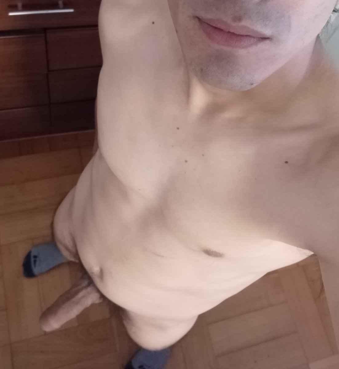 jorgesbp93's tweet photo. @EstadoAnexo Aquí, voluntario ejejej sería un placer disfrutar con ud 🥵🤙😈😈 https://t.co/wbIJ27UWoc