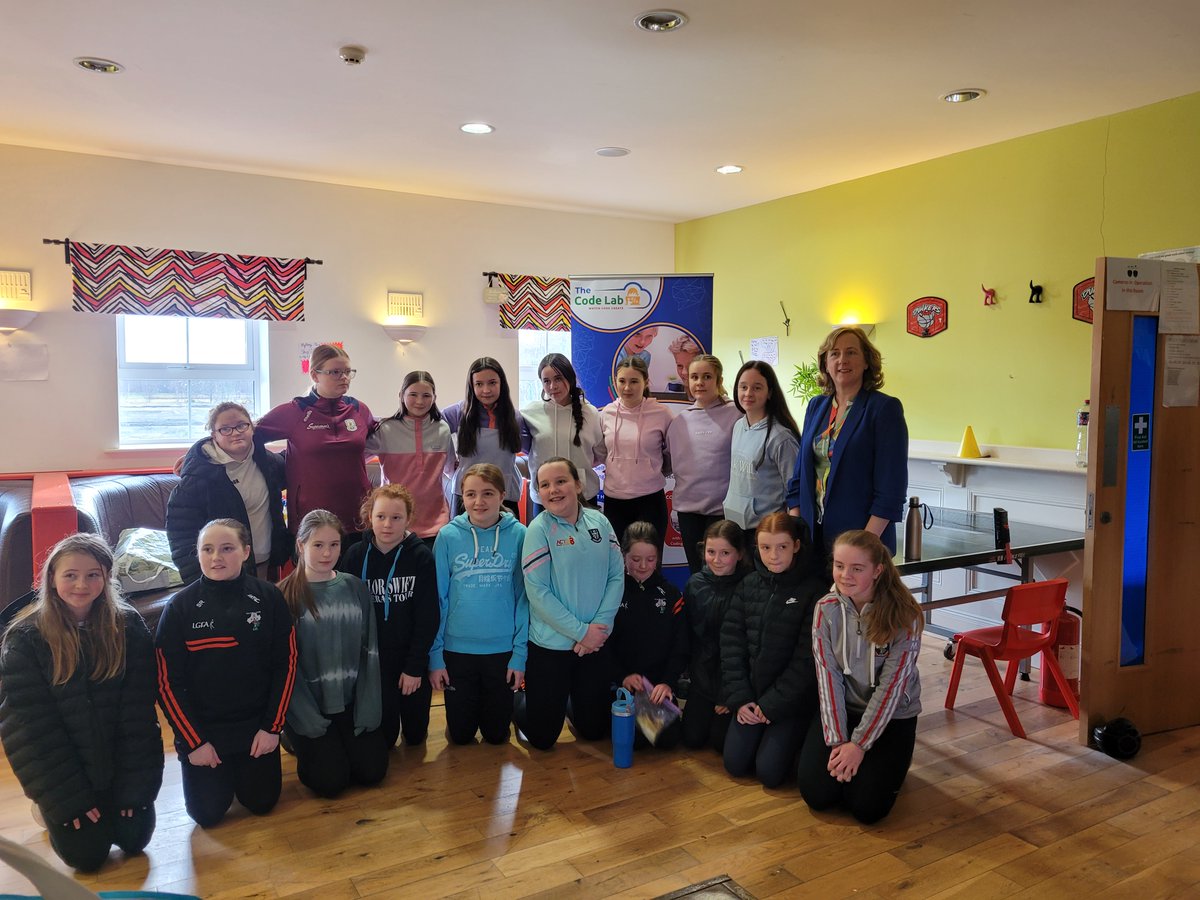 thecodelabie's tweet image. January was a busy month with VEX Workshops in Co Louth @KillannyGFC. We had Under 14's Girls GAA Team doing team building/building with our VEX EXP workshop. Great to see 20 girls doing robotics! @MTU_ie @DeptRCD @DavidFHodge
#girlscancode #girlsinstem #girlscoding #gogirls