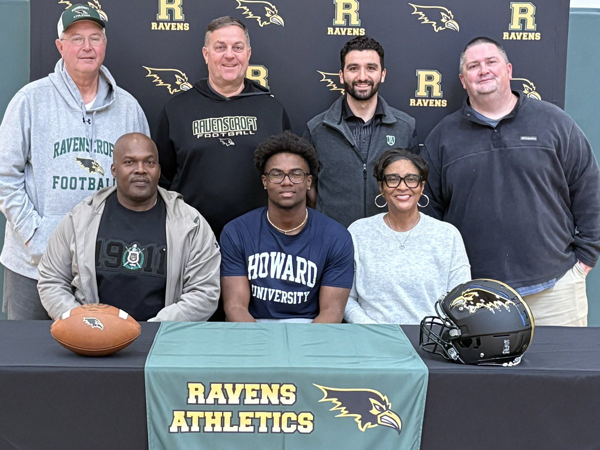 Congratulations to <a href="/bmwill2x/">Brandon Michael Williams</a> on his commitment to <a href="/HUBISONFOOTBALL/">HOWARD FOOTBALL</a>
 🐦‍⬛🏈