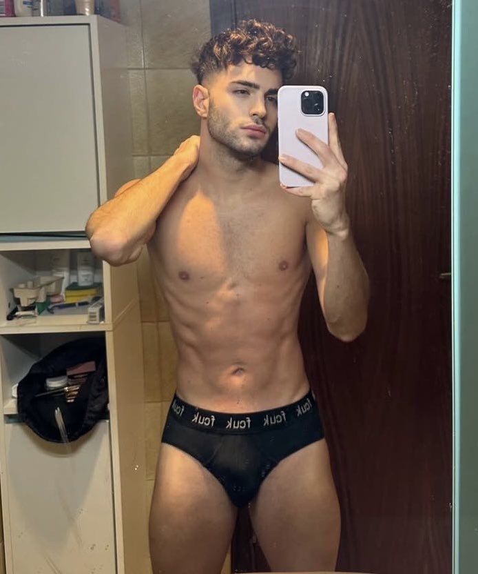 GayBoysItalia tweet media