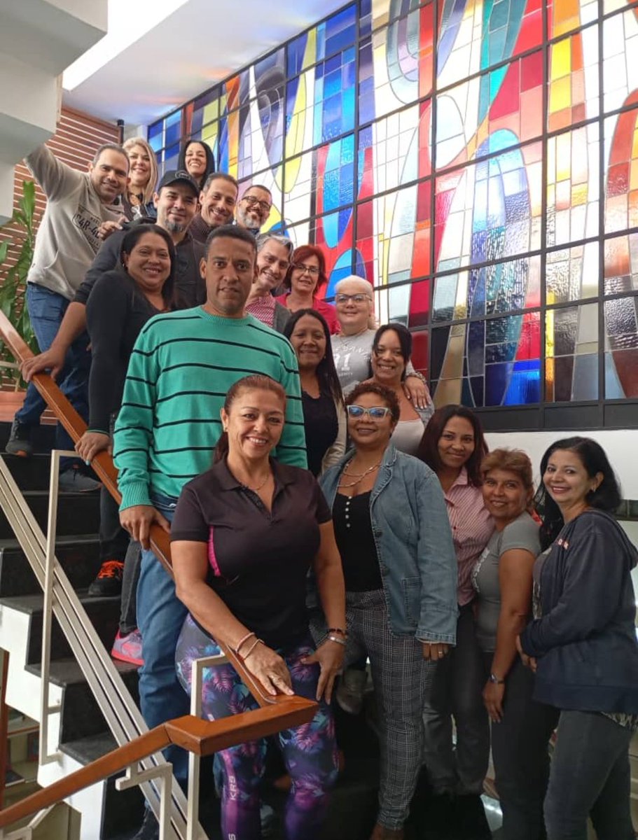 BIENVENIDAS LAS NUEVAS AUTORIDADES DEL CDCH-UCV 

Le damos la más cordial bienvenida a las nuevas autoridades, Profa. María Rodríguez,  de la Fac. Ciencias, nuestra nueva Directora y al Prof. Carlos Saavedra, de FHyE, nuestro   nuevo Subdirector.

Les deseamos mucho éxito.
#UCV