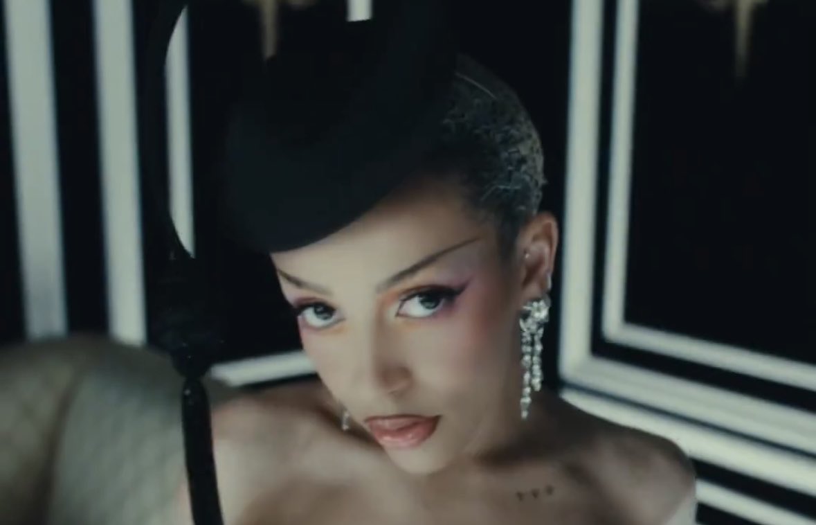 Pop Crave tweet media