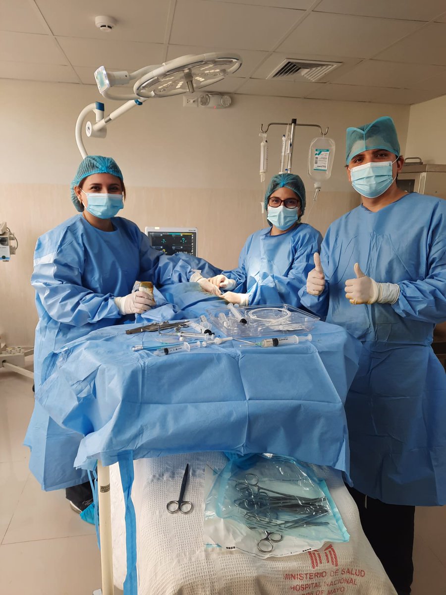 Ingrid51990440's tweet image. Implantación de catéter de Dialisis peritoneal ecoguiado. Técnica percutánea. Con la Dra. @KatiaHernandezT y Dr @lluncornefro, siempre en aprendizaje.