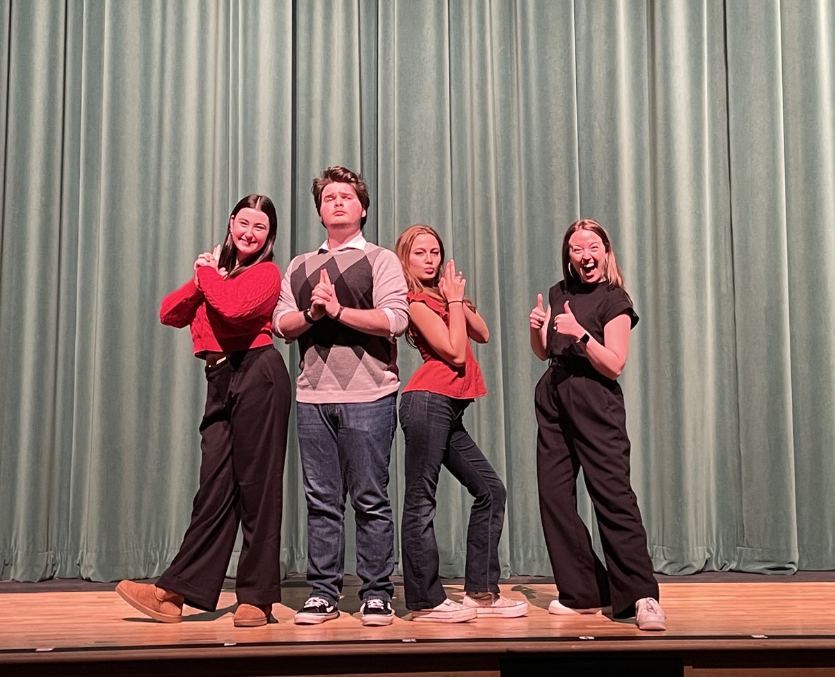 Apex Peak Players (@apexpeakplayers) on Twitter photo Peaks Up!! Fionn, Sage, & Mary are going to the Regional Shakespeare Competition! Thanks to our guest judges, Amelia Lumpkin, Ian Finley, and Amy Pridgen for doing the hard work of selecting who will advance, and for giving us lots of advice and encouragement 🤍 <a href="/ApexHighSchool/">Apex High School</a> Peaks Up!! Fionn, Sage, & Mary are going to the Regional Shakespeare Competition! Thanks to our guest judges, Amelia Lumpkin, Ian Finley, and Amy Pridgen for doing the hard work of selecting who will advance, and for giving us lots of advice and encouragement 🤍 <a href="/ApexHighSchool/">Apex High School</a>