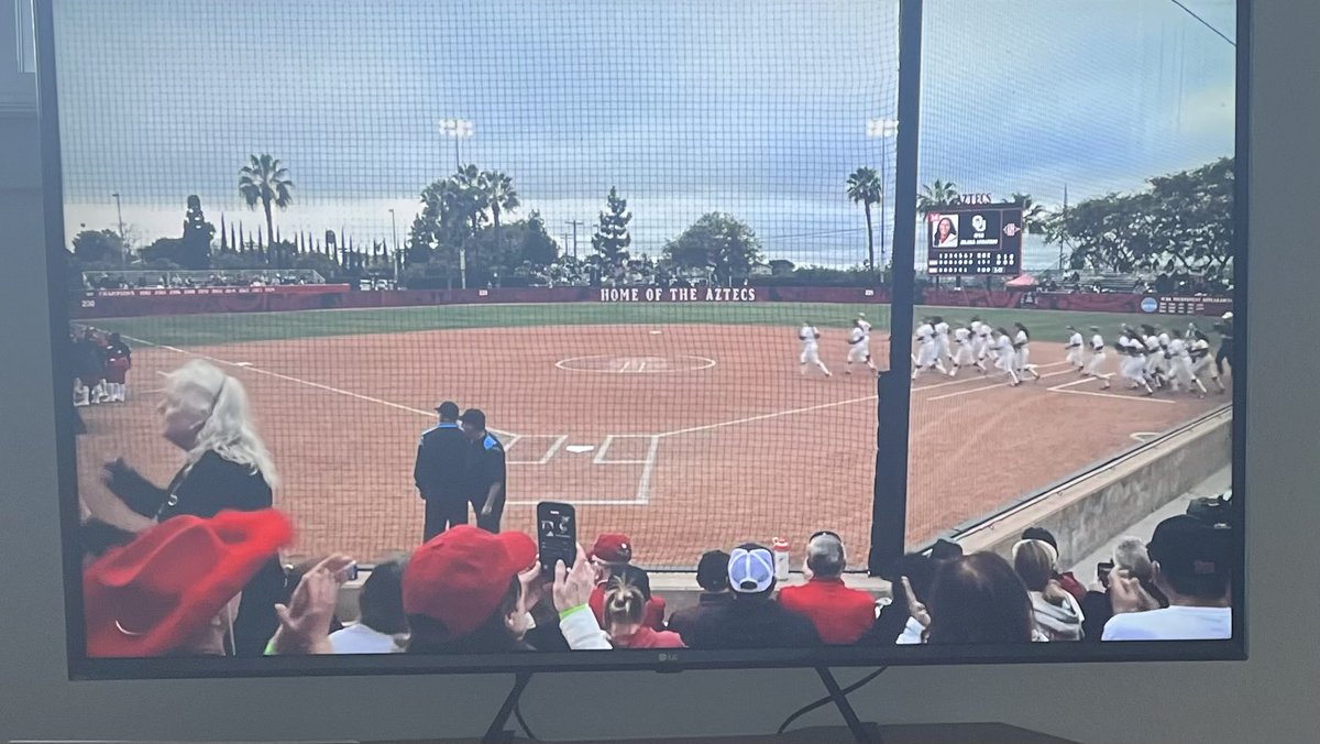 Drive for Five!! BOOMER from the hen house in Acres Green, Colorado!
<a href="/OU_Softball/">Oklahoma Softball</a> <a href="/PlankShow/">Chris Plank</a>