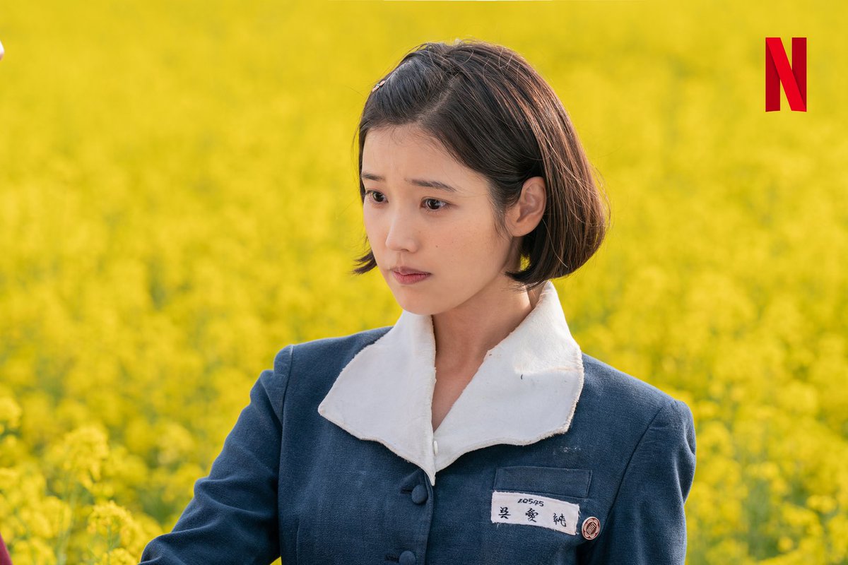 _IUofficial's tweet photo. [📺] 
드라마 <폭싹 속았수다> 티저 예고편 및 캐릭터 스틸 공개🎬

“‘노 땡큐’한 시절, ‘노 빠꾸’의 그들이 있었다”

풋풋한 봄 내음 가득한 티저 예고편과 
‘애순’의 캐릭터 스틸을 공개합니다🫶🏻
한 치 앞을 예측할 수 없는 인생의 모험,
오는 3월 7일, 넷플릭스에서 확인해 주세요!

#아이유 #IU
#폭싹속았수다 #netflix